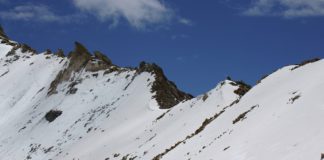 Avalanche Warning Issued for North Kashmir, Medium Danger Above 2,600 Metres: Authorities snow