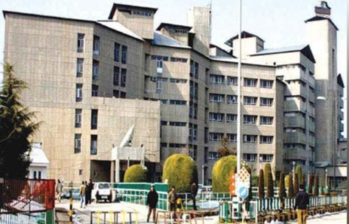 J&K Govt bans private practice by all SKIMS medical professionals