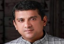 Maha minister tests corona positive