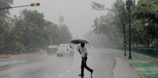 Fresh Thunderstorm System Approaches J&K, Rain & Hail Likely in Next 12 Hours