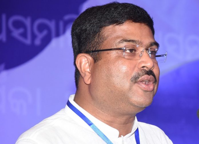 Dharmendra Pradhan tests Covid positive - News Vibes of India