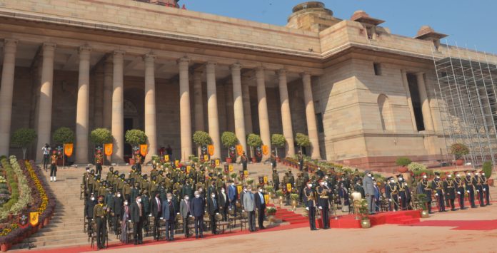 President attends changing guard ceremony