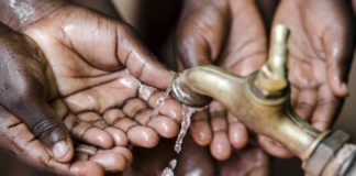 Residents of Badshahnagar Stadium Colony Face Acute Water Shortage; Children at Madrasa and Mosque Affected water