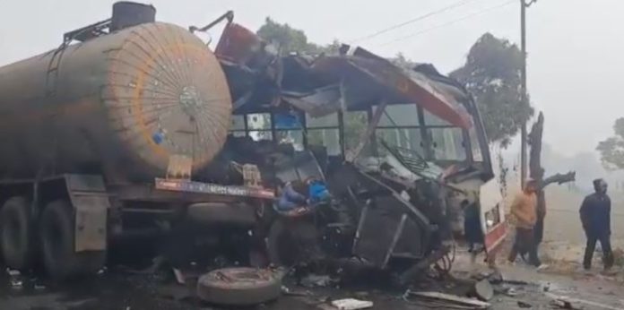 UP: 12 dead in bus-gas tanker collision