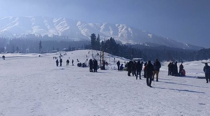 Jammu and Kashmir reels under sub-zero temperatures as 'Chillai Kalan' begins