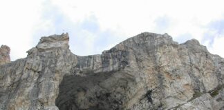 Over 4 lakh devotees complete Amarnath Yatra so far in Kashmir