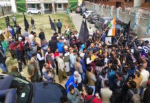 Congress Workers Stage Protest at MA Road Party Office Over India–US Deal