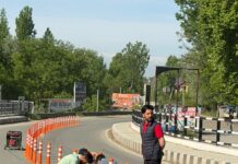 Dividers Installed at Wayil Bridge After Accident Concerns in Ganderbal
