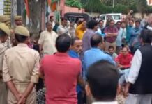 KP Community Protests Against NAFSA at Relief Commissioner’s Office in Jammu