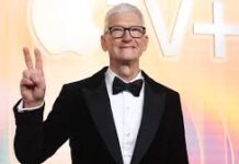 Big Transition at Apple, Tim Cook to step down as CEO Big Transition at Apple, Tim Cook to step down as CEO
