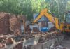 3 Illegal Shops Razed in Kulgam’s Frisal During Anti-Drug Drive