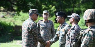 Army Commander Reviews Security Preparedness Along LoC in Akhnoor Sector