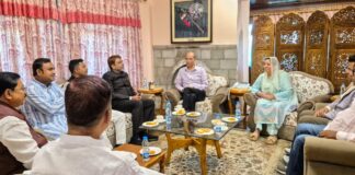 Sakina Itoo, CM’s Advisor Hold Meeting with Bihar Minority Welfare Committee