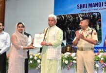 LG Sinha Hands Over Appointment Letters to Over 3,200 Newly Recruited J&K Police Constables