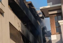 Deadly Late-Night Blaze in East Delhi’s Vivek Vihar: 9 Dead, Several Trapped Before Rescue Ops Deadly Late-Night Blaze in East Delhi’s Vivek Vihar: 9 Dead, Several Trapped Before Rescue Ops
