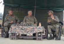 GOC White Knight Corps Reviews Operation Sheruwali in Rajouri, Commends Troops for Operational Excellence