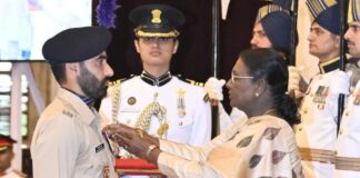 CRPF Sepoy Fida Hussain Dar Conferred Shaurya Chakra for Gallantry