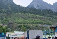 CRPF DG Reviews Security Preparedness During Visit to Kashmir’s Central Kashmir