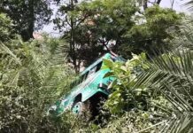 18 Injured as Minibus Meets with Accident in Kathua