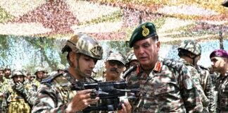 Army Chief reviews security, operational preparedness along LoC in J&K