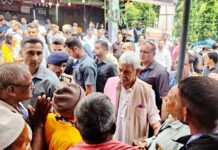 Amarnath Yatra: LG Sinha Takes Stock of Facilities, Healthcare at Chandanwari