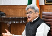 Chief Secretary Reviews Central Schemes, Pushes Timely Project Completion in J&K