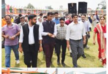 Div Com Kashmir reviews preparations for Independence Day celebrations at Bakshi Stadium