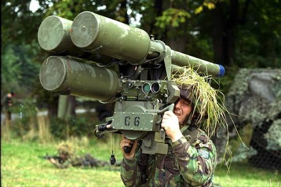 Javelin missile