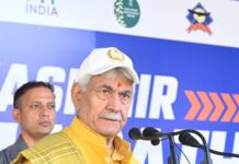 Unity Can Overcome Every Challenge, Says LG Sinha at Kashmir Marathon