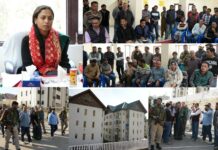 DC Ganderbal Visits Wandhama Transit Camp, Reviews Facilities for PM Package Employees